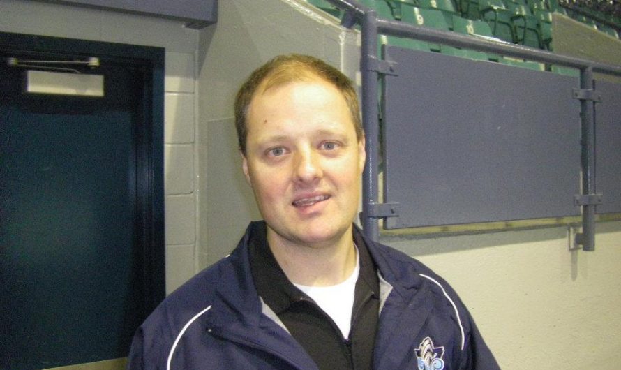 Le gérant d&rsquo;équipement Francis St-Pierre se joint aux Canadiens de Montréal