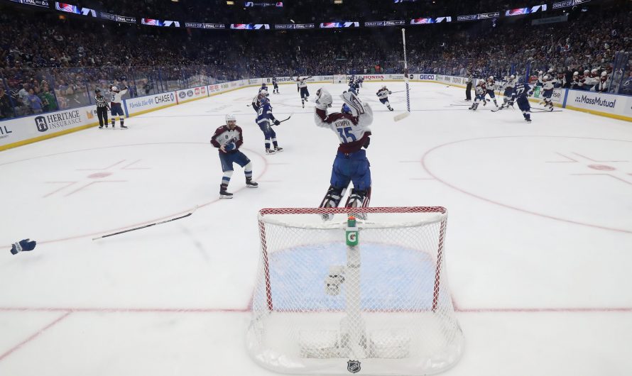 L&rsquo;Avalanche remporte la Coupe Stanley et Artturi Lehkonen a marqué le but gagnant