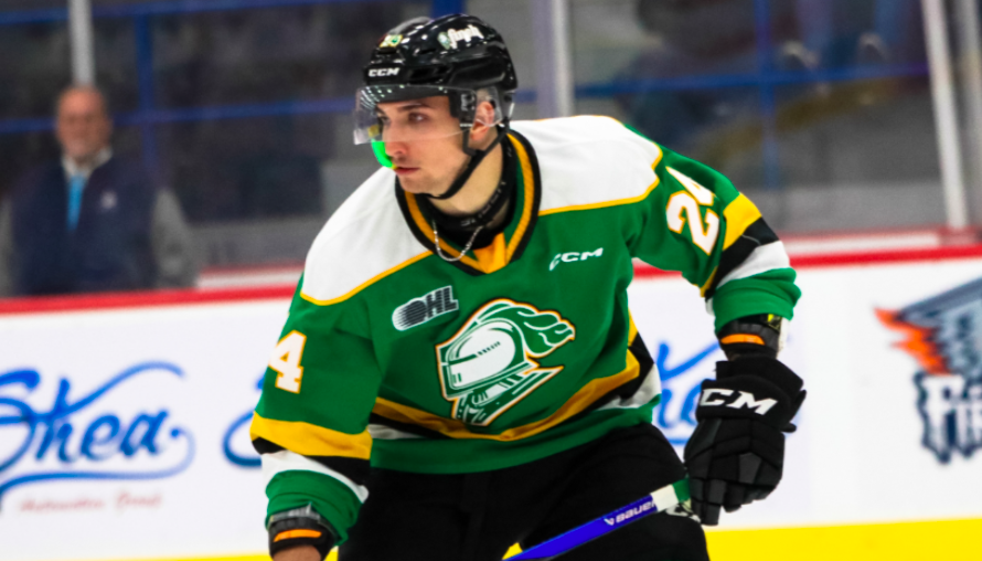 Logan Mailloux a le dessus sur Filip Mesar