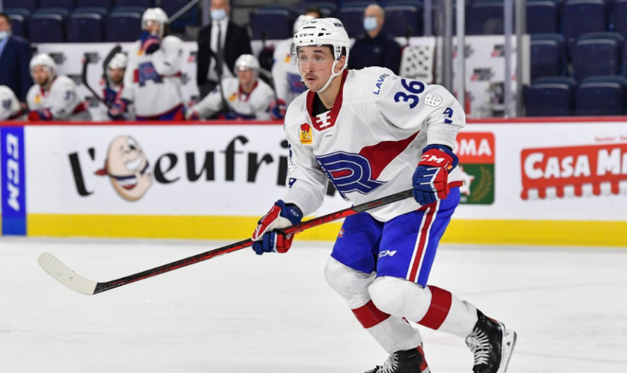 Nouveau départ pour le défenseur Carl Neill