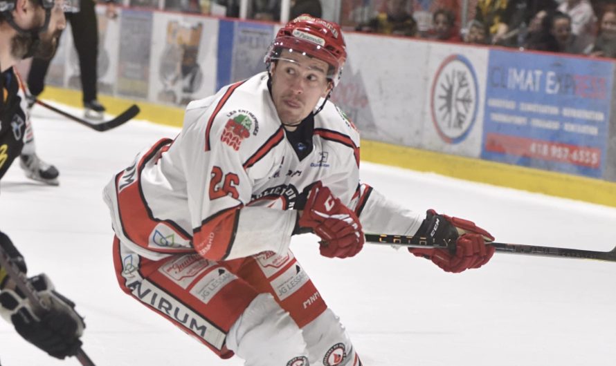 Nicolas Poulin signe avec La Chambre HC de Terrebonne