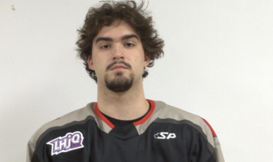 Jacob Carroll signe dans la OHL