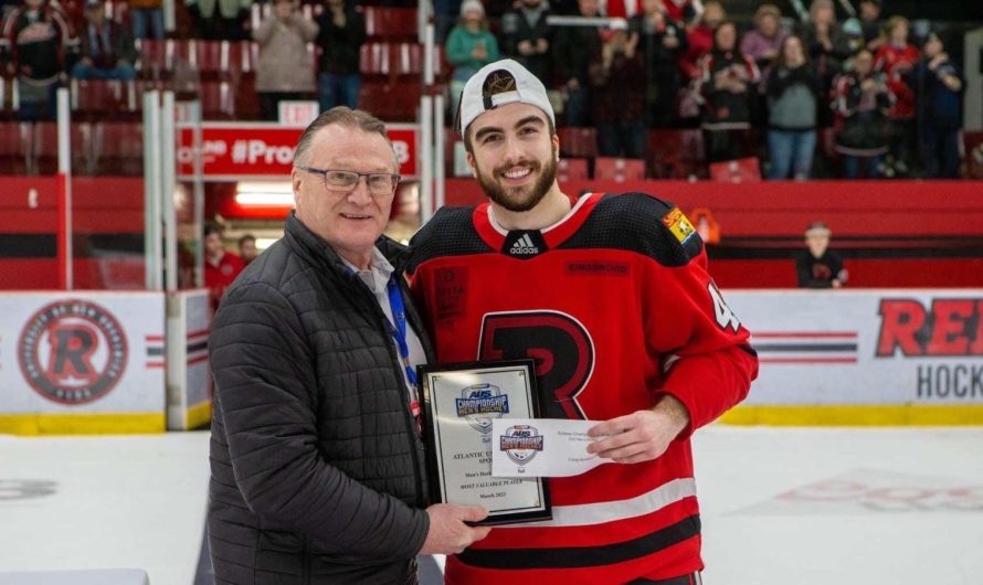 Simon Pinard est invité au camp des recrues des Golden Knights