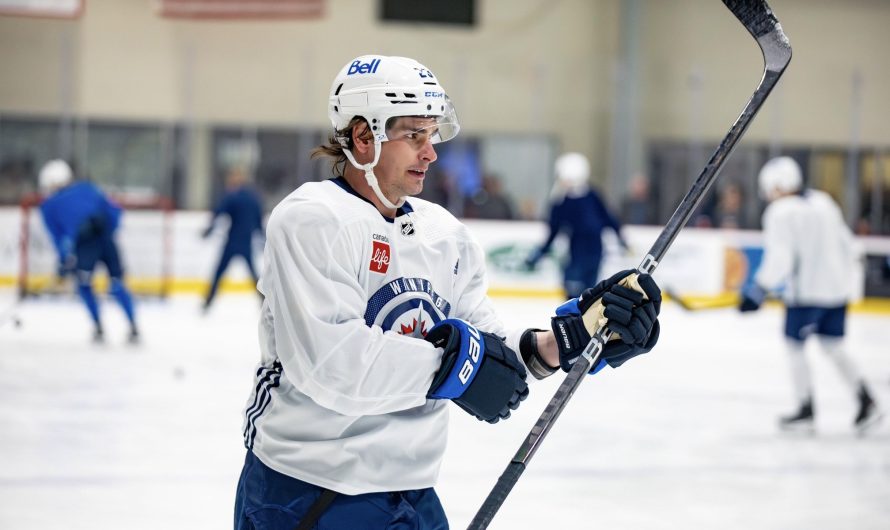 Sean Monahan à sa première pratique avec les Jets de Winnipeg