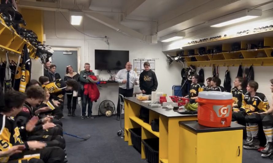 Un jeune autiste exclu de sa ligue est honoré par les Cobras de Terrebonne