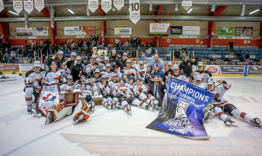 Les Cantonniers de Magog sont les champions des séries 2024 de la LHM18AAAQ