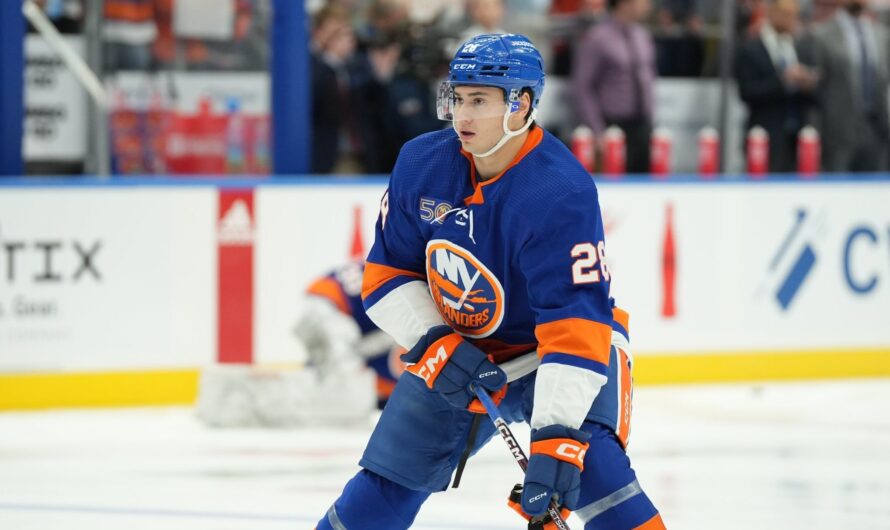 Alexander Romanov s’entend pour huit saisons avec les Islanders