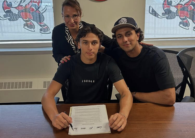Alex Hage se joint aux IceDogs de Niagara