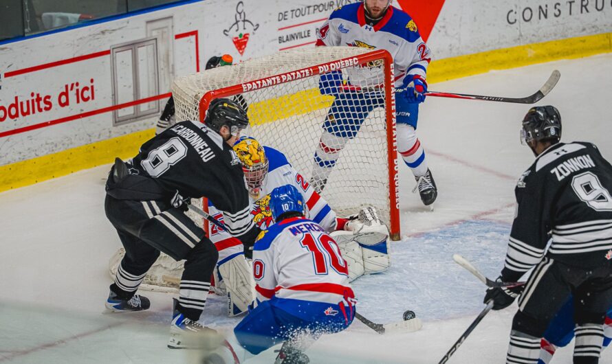 Villeneuve et Carbonneau propulsent l’Armada vers un septième match dans la dernière minute