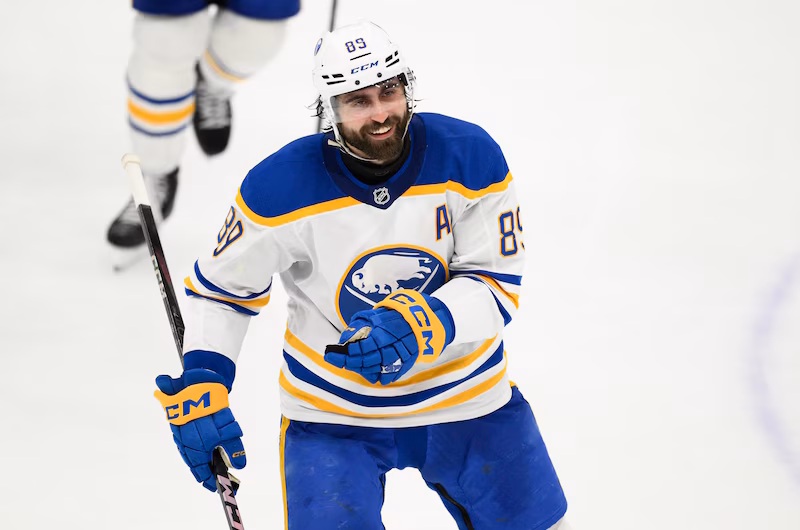 Alex Tuch est échangé aux Capitals de Washington